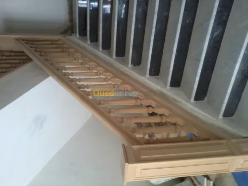 Menuiserie en bois Est