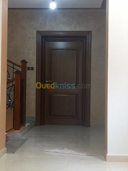 Menuiserie en bois Est