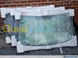 vitres fumée et toit ouvrant panoramiq