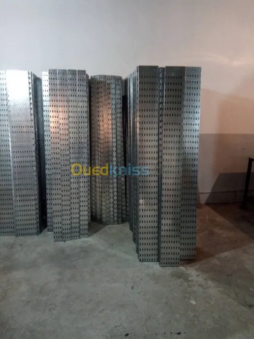 Fabrication chemin câble en Tole 