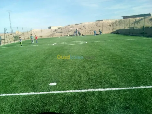 FOURNITURE ET POSE GAZON SYNTHETIQUE