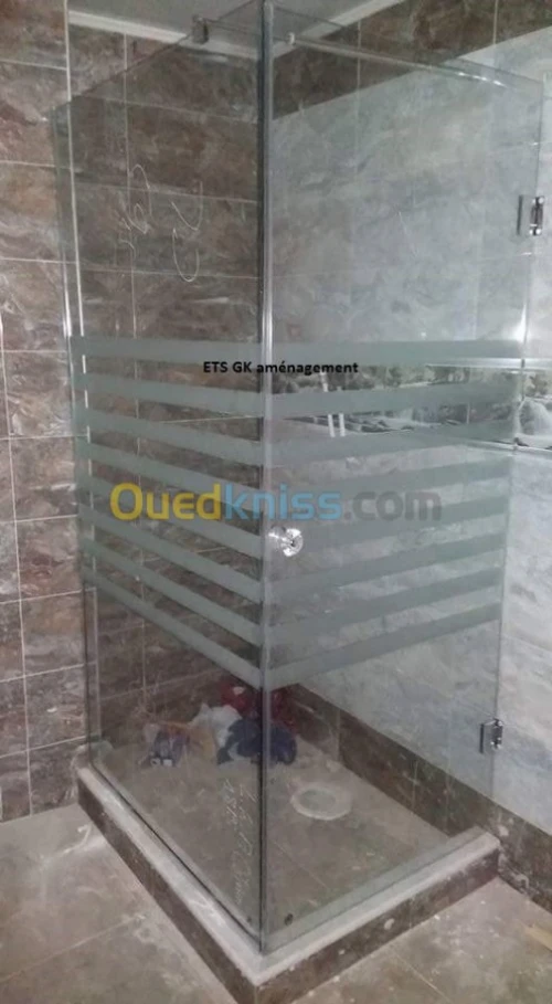 Cabine de douche en verre trempé 