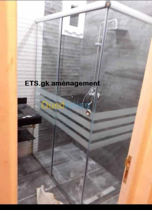 Cabine de douche en verre trempé 