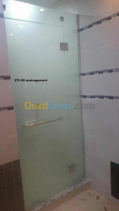 Cabine de douche en verre trempé 