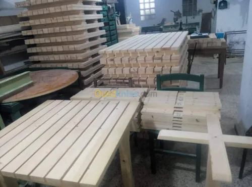Fabrication chaises & tables.