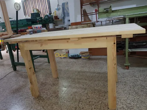 Fabrication chaises & tables.