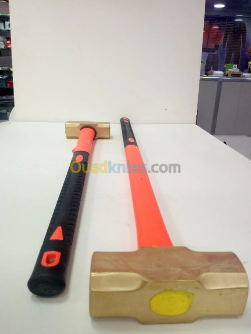 OUTILLAGES EN BRONZE  ANTI DEFLAGRANT