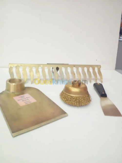 OUTILLAGES EN BRONZE  ANTI DEFLAGRANT