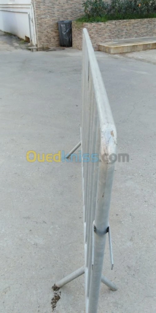 FIL BARBELE A LAME TRANCHANTE