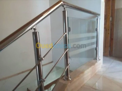 INOX: Rampe d'escalier, Main courante