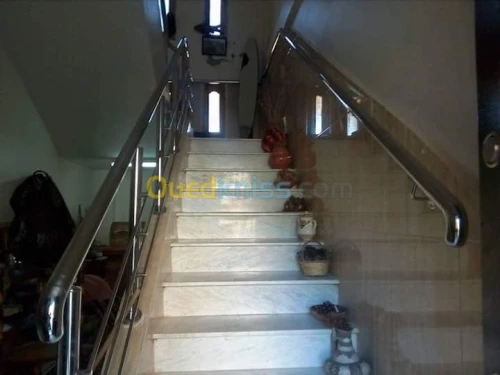 INOX: Rampe d'escalier, Main courante