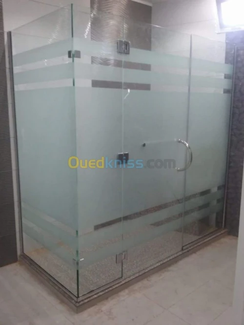 Verre trempé: Vitrine et Cabine douche