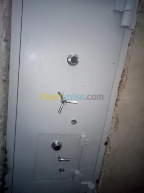 fabrication de coffre-fort et armoire 