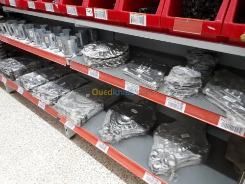 FOURNITURES ET MATERIEL DE BRICOLAGE