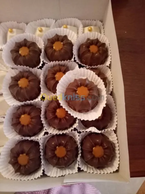 GATEAUX