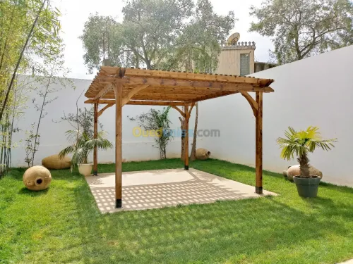 Fabrication et installation de pergola et tinda en bois rouge
