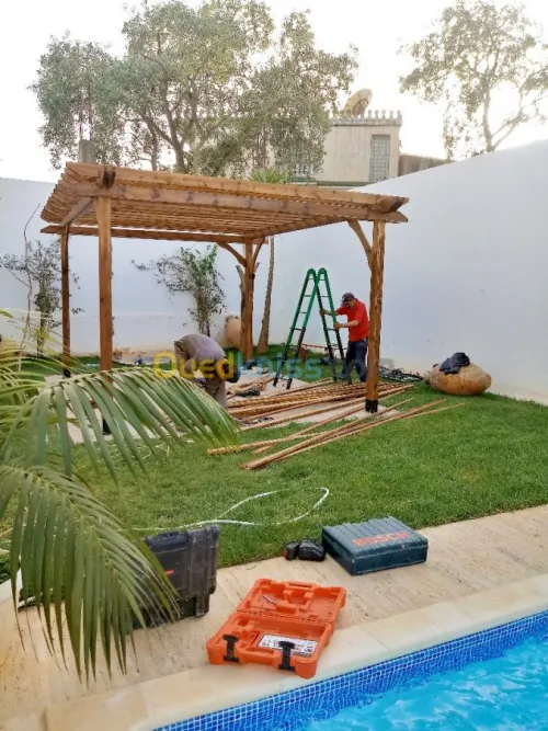 Fabrication et installation de pergola et tinda en bois rouge