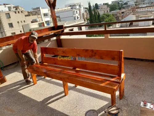 Fabrication et installation de pergola et tinda en bois rouge