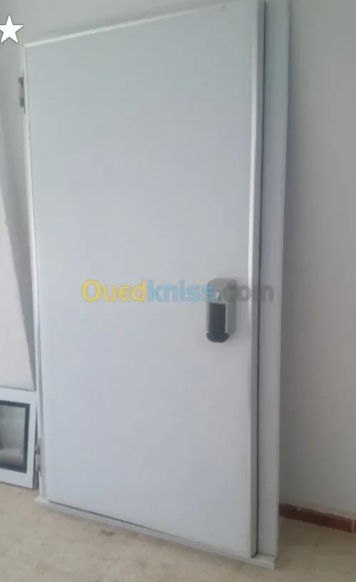 Porte chambre froide ابواب غرف التبريد