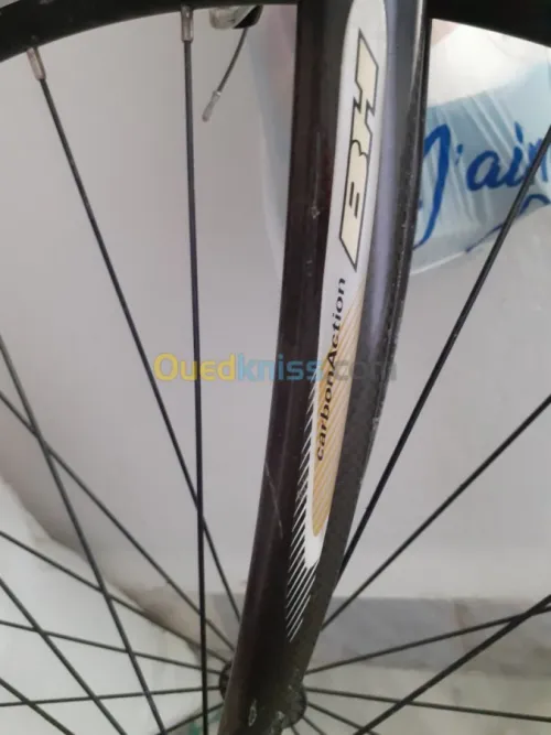 BICYCLETTE MARQUE BH