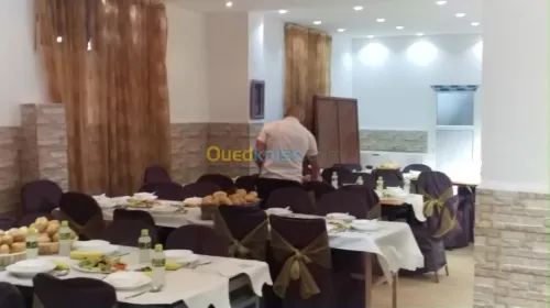 Salle de diner et salle des fetes