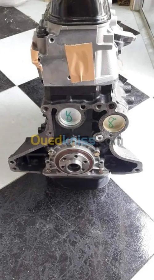 MOTEUR BLOC MECANIQUE FORYOTA 4JB1
