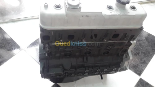 MOTEUR BLOC MECANIQUE FORYOTA 4JB1