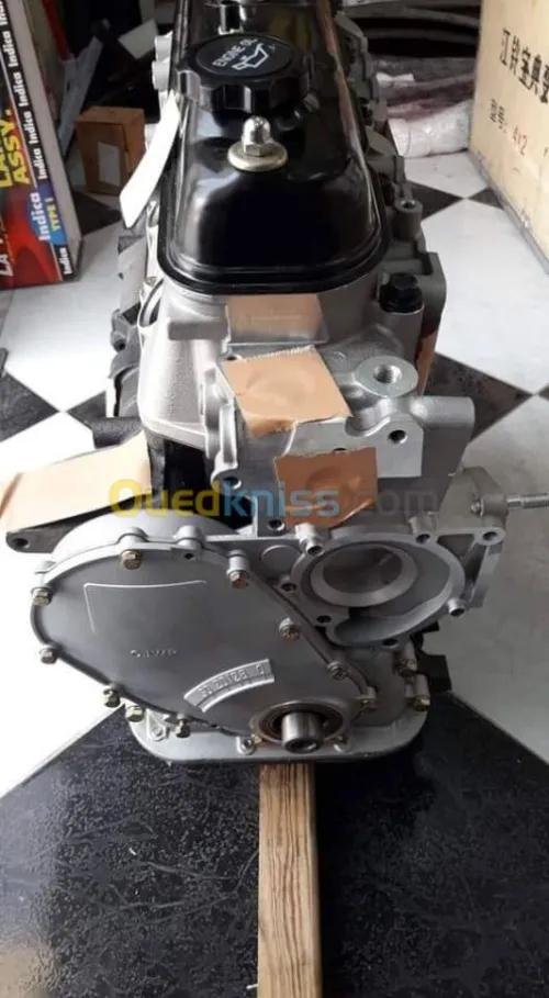 MOTEUR BLOC MECANIQUE GONOW ESSENCE