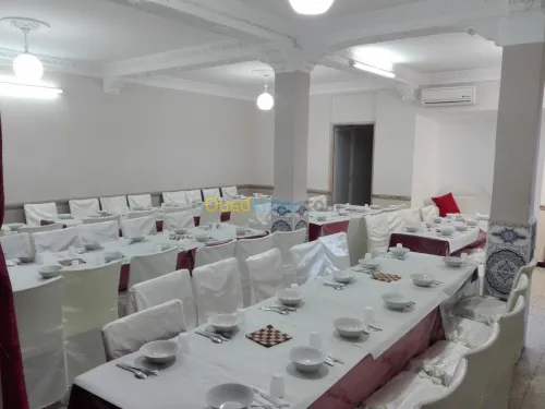SALLE DE DÎNER