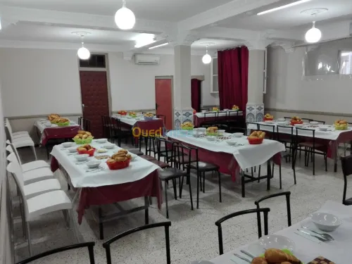 SALLE DE DÎNER