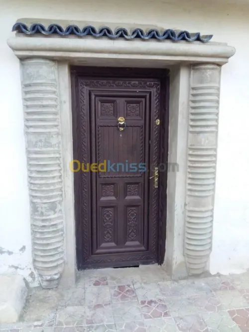 Décourage de fenêtre et porte d'entrée
