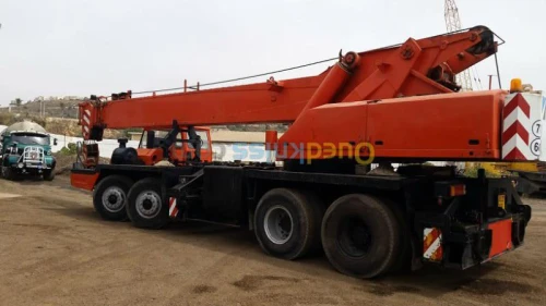 GRUE TADANO LIEBHER TADANO GROOVE 1983