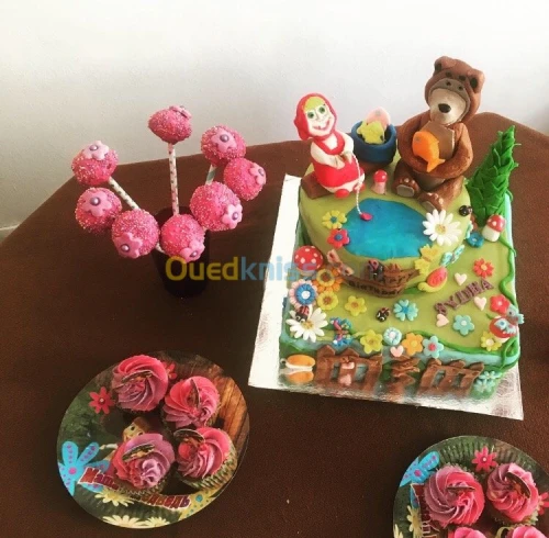 réalisation de gateaux d'anniversaire 