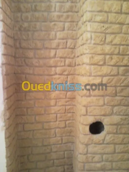 Décoration de  fausse pierre