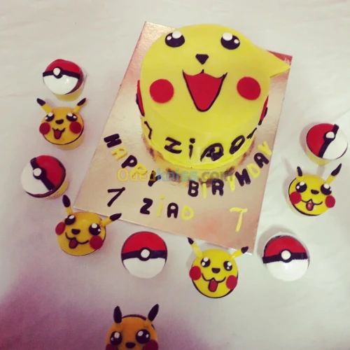 Gâteaux d'anniversaire et articles 