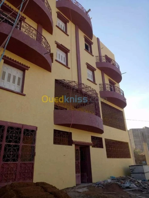 Revêtement de façade griffé monocoche