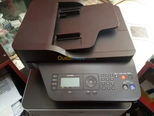 Imprimante multifonction couleur laser
