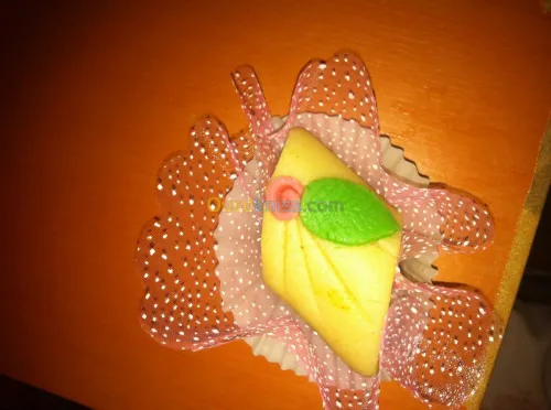 GATEAUX ET SALES SUR COMMANDE