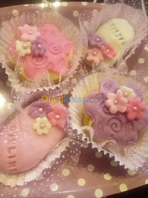 GATEAUX ET SALES SUR COMMANDE