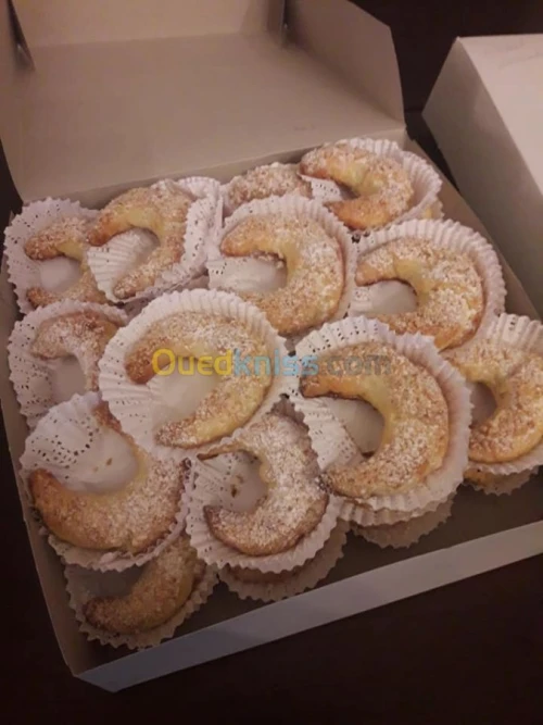 GATEAUX ET SALES SUR COMMANDE
