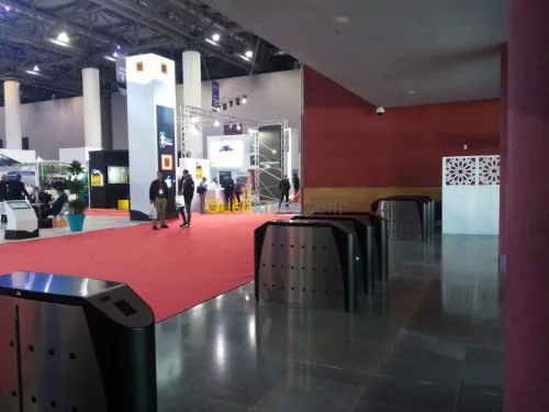 Location Ecrant Geant Structure Scene 