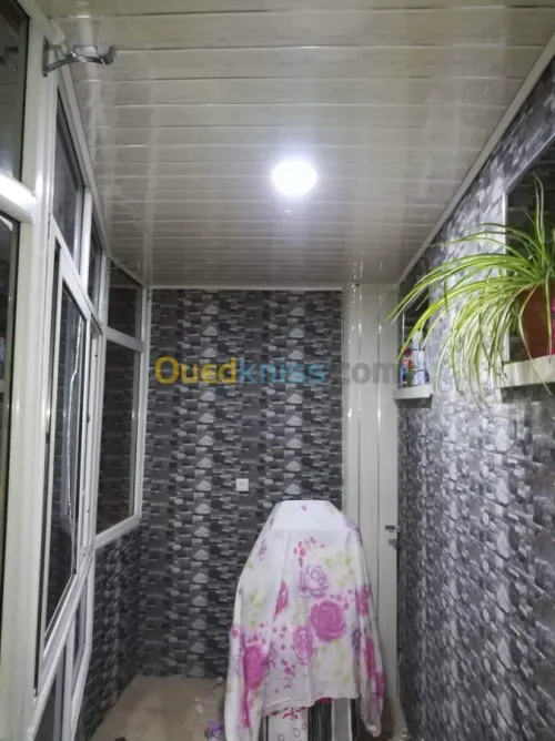 Faux plafond PVC  & polycarbone