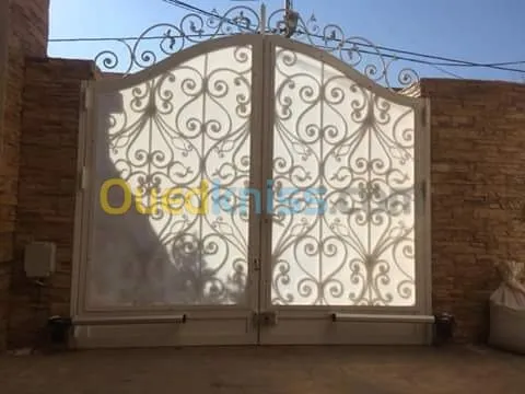 Faux plafond PVC  & polycarbone