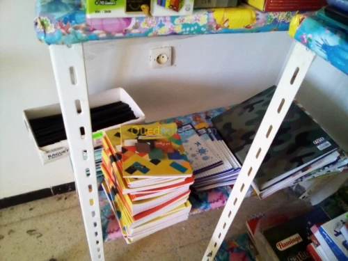 Vente des affaires scolaire