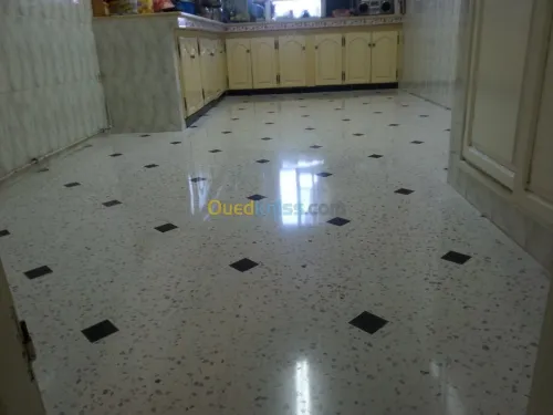 ponçage et lustrage