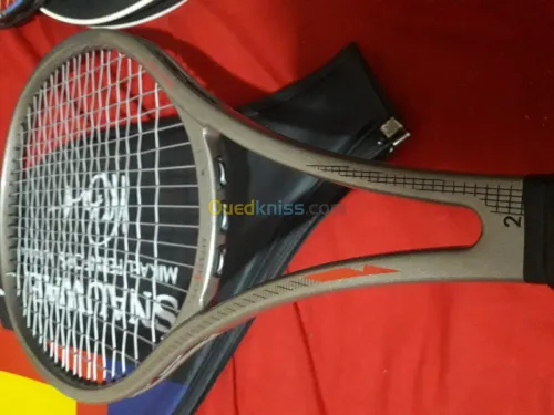 raquette de tennis ADIDAS /SNAUWAERT 