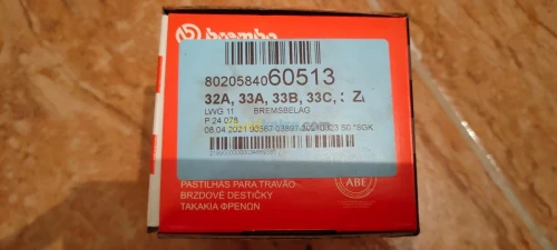 Plaquettes de Frein ARRIERE BREMBO LAND ROVER / FORD / VOLVO