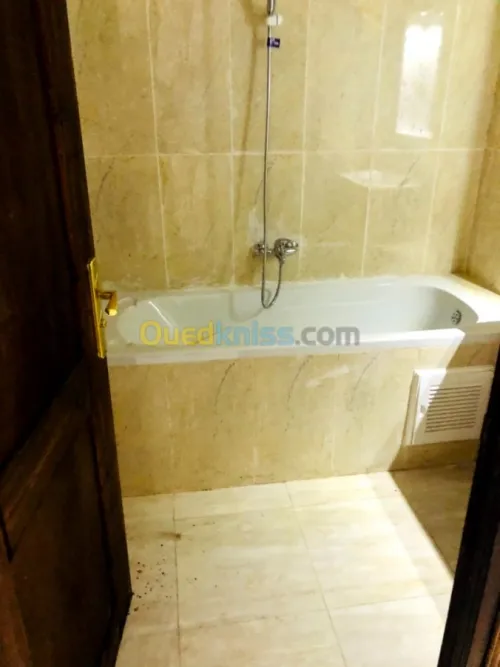 Echange Appartement F3 Skikda El Hadaiek
