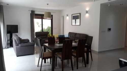 Location Appartement F4 Alger Hydra