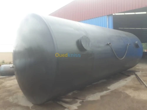 Citerne d'eau , gazoil , tractable